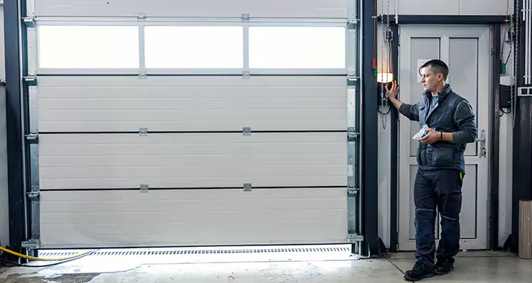 Modern Overhead Door Repair in Palm Harbor, FL