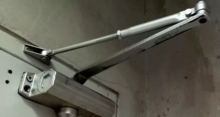 Door Closer Parallel Arm Installation in Palm Harbor, FL