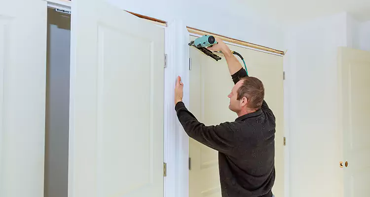 Top Rated Door Fixing ServiceFixing Garage Door Track in Palm Harbor, FL