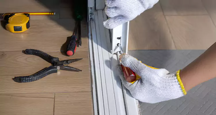 Closet Sliding Door Track Repair in Palm Harbor, FL