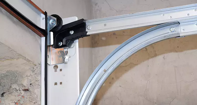 Maintain Liftmaster Garage Door Off Track in Palm Harbor, FL