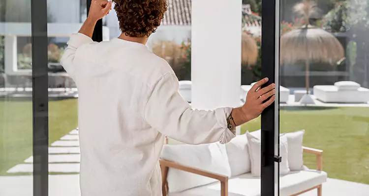 Fix Backyard Sliding Door Hard To Operate in Palm Harbor, FL
