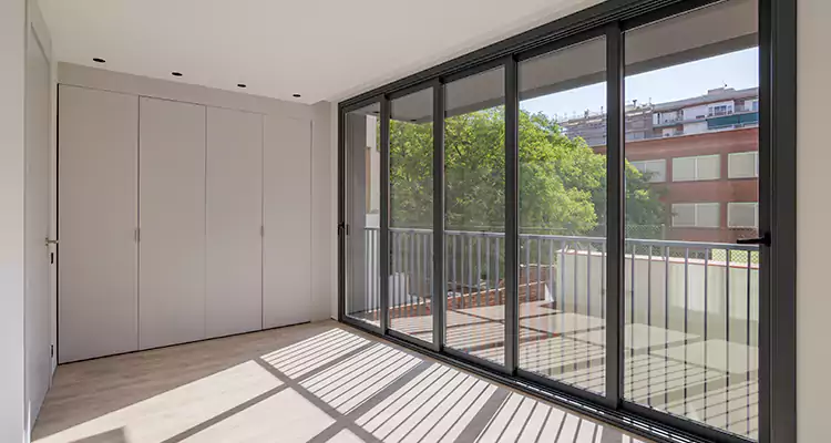 Fix Sliding Screen Door Track in Palm Harbor, FL